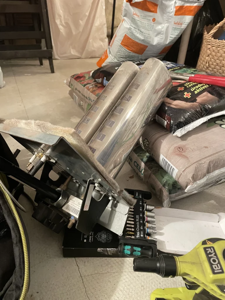 Demontovaný výměník tepla z plynového kotle